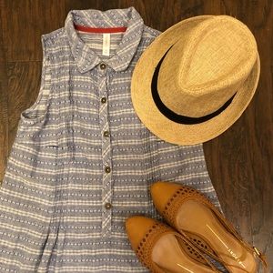 Sleeveless summer dress